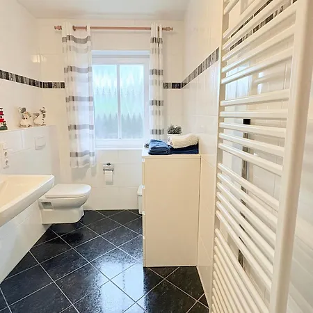 Apartament Strandgut 2 *